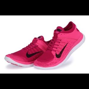 Pink Nike Free Flyknit